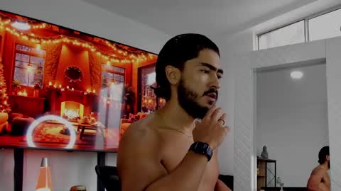 Snapshot of david_johnson372 chatting on December 24, 12:44 pm Hey im David that loves to explore and speak their fantasies. Very open talktative and nice. Feel free to chat with me online show from December 24, 12:44 pm