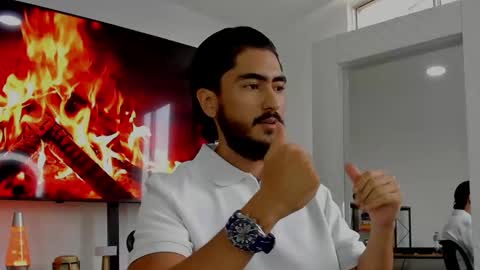 Snapshot of david_johnson372 chatting on December 28, 6:50 pm Hey im David that loves to explore and speak their fantasies. Very open talktative and nice. Feel free to chat with me online show from December 28, 6:50 pm