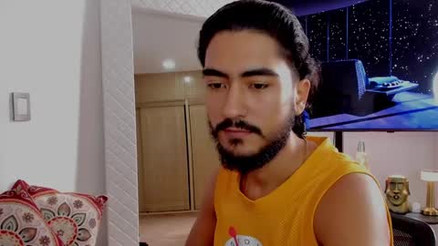 Snapshot of david_johnson372 chatting on February 19, 3:05 pm Hey im David that loves to explore and speak their fantasies. Very open talktative and nice. Feel free to chat with me online show from February 19, 3:05 pm
