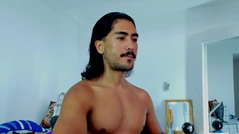 Snapshot of david_johnson372 chatting on October 7, 12:35 pm Hey im David that loves to explore and speak their fantasies. Very open talktative and nice. Feel free to chat with me online show from October 7, 12:35 pm