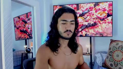 Hey im David that loves to explore and speak their fantasies. Very open talktative and nice. Feel free to chat with me online show from June 21, 9:56 am