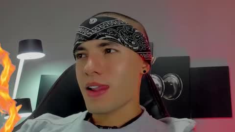 David Jons online show from February 2, 8:41 pm