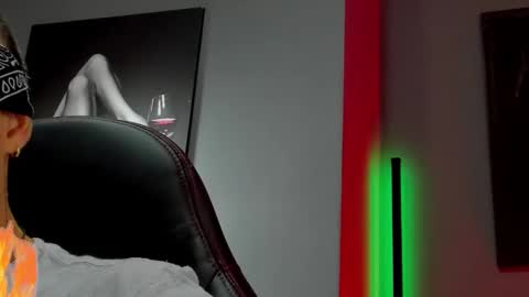 David Jons online show from September 21, 9:27 pm