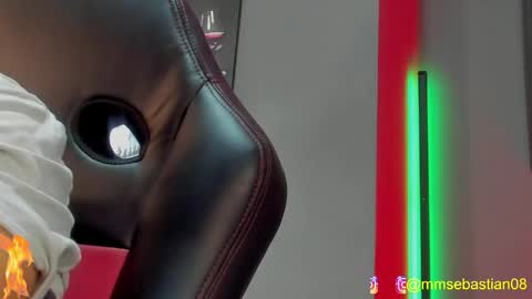 David Jons online show from April 1, 2:34 am