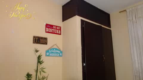 Snapshot of david_neill chatting on December 31, 10:56 pm David Neill online show from December 31, 10:56 pm