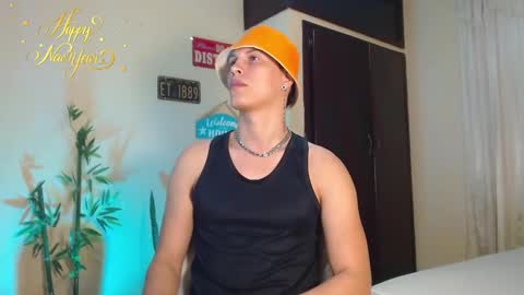 Snapshot of david_neill chatting on January 4, 7:55 pm David Neill online show from January 4, 7:55 pm