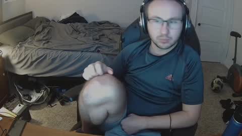 Snapshot of david_novabear chatting on December 2, 1:58 am David online show from December 2, 1:58 am