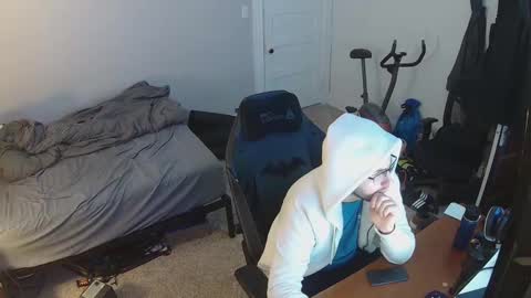 Snapshot of david_novabear chatting on December 7, 9:00 pm David online show from December 7, 9:00 pm