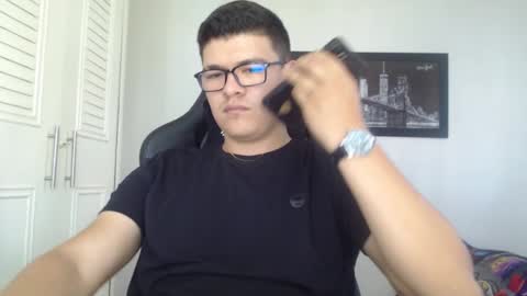 Snapshot of david_smit_ chatting on January 31, 3:11 pm david smit online show from January 31, 3:11 pm