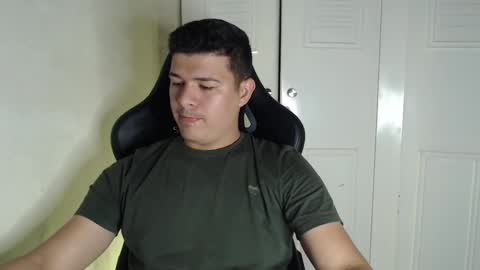 Snapshot of david_smit_ chatting on September 11, 4:34 am david smit online show from September 11, 4:34 am