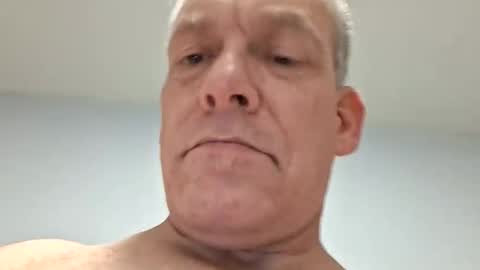 david_stone1969 online show from December 2, 5:41 pm