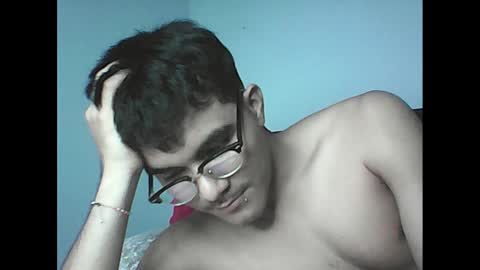 Snapshot of david_stuart07 chatting on March 6, 11:53 pm davidstuart online show from March 6, 11:53 pm