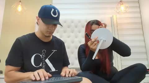 david_victoriaa online show from November 5, 1:00 pm