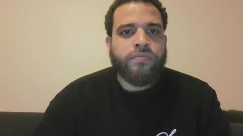 Snapshot of davidalcantarae chatting on February 23, 4:07 am davidalcantarae online show from February 23, 4:07 am