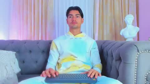 Snapshot of davidaponte017 chatting on February 16, 1:05 pm davidaponte online show from February 16, 1:05 pm