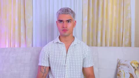 Snapshot of davidaponte017 chatting on October 7, 2:36 pm davidaponte online show from October 7, 2:36 pm