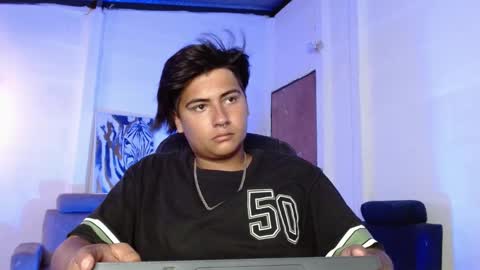 Snapshot of davidbless chatting on January 25, 12:38 am David Bless online show from January 25, 12:38 am