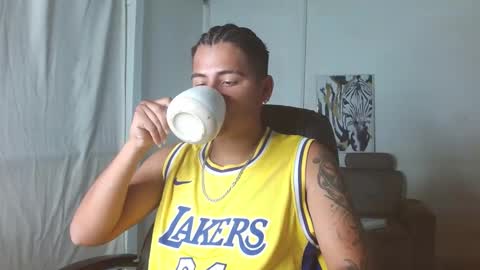 Snapshot of davidbless chatting on March 1, 11:37 pm David Bless online show from March 1, 11:37 pm