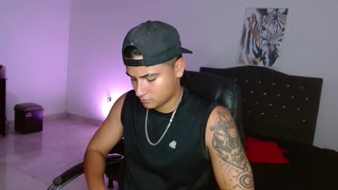 Snapshot of davidbless chatting on October 14, 1:50 am David Bless online show from October 14, 1:50 am