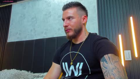 David Blakee online show from January 17, 4:49 am