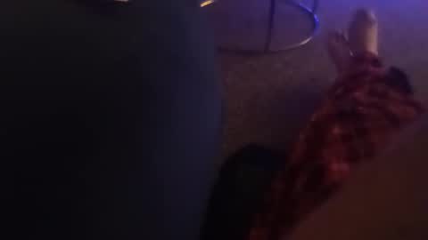 davidf75 online show from December 5, 8:01 am