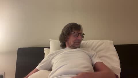 Snapshot of davidfoxy20 chatting on October 14, 11:05 pm davidfoxy20 online show from October 14, 11:05 pm
