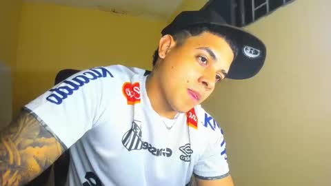 Lennon online show from October 9, 7:50 am