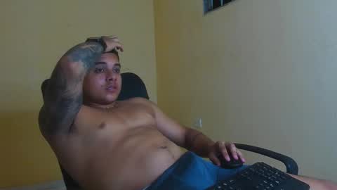 Lennon online show from November 8, 6:24 am