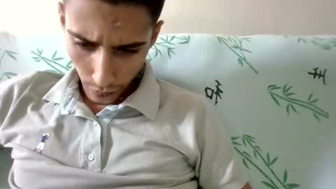 Snapshot of davidmartins1904 chatting on July 10, 6:43 pm davidmartins1904 online show from July 10, 6:43 pm
