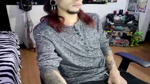 Snapshot of davidroses420 chatting on January 6, 4:58 am online show from January 6, 4:58 am