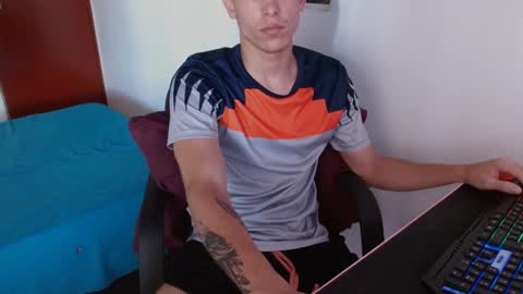 davidsalazar33 online show from January 7, 7:38 pm