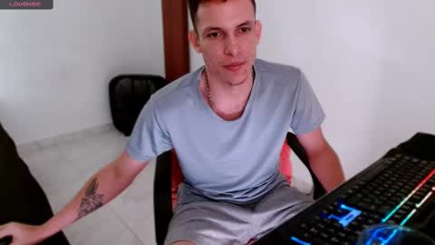 davidsalazar33 online show from September 9, 9:25 pm