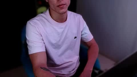 davidsalazar33 online show from November 13, 5:50 am