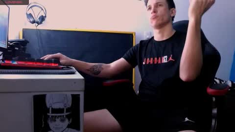 davidsalazar33 online show from March 17, 10:57 pm