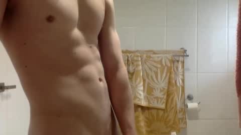 Snapshot of davidwill1 chatting on December 7, 3:47 am davidwill1 online show from December 7, 3:47 am