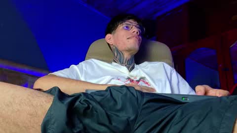 daviid_huge online show from February 13, 1:45 am