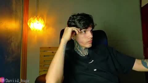 daviid_huge online show from May 30, 2:19 am