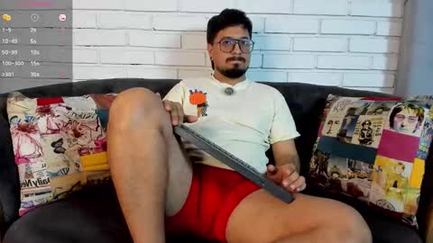 Snapshot of daviidevans chatting on November 26, 9:49 pm David Evans online show from November 26, 9:49 pm