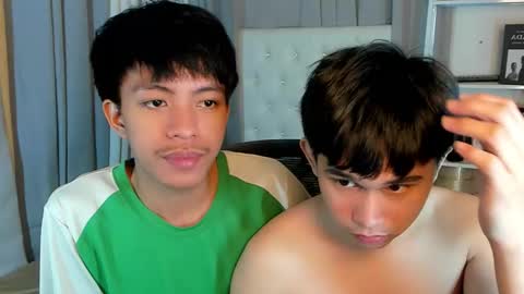 Snapshot of davincihugecock chatting on February 7, 4:43 pm daniel online show from February 7, 4:43 pm