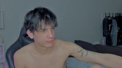 davis online show from December 12, 7:37 pm