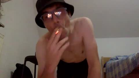 davocolours1112 online show from July 6, 11:51 pm