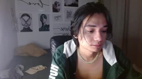Snapshot of davoxer chatting on October 19, 3:51 am davoxer online show from October 19, 3:51 am