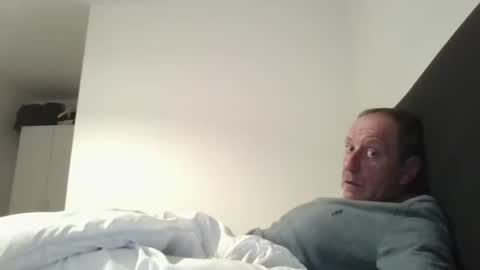 davyboi15 online show from April 12, 3:22 am