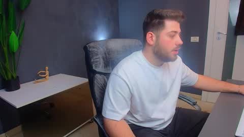 DaxGreer online show from March 31, 4:24 am