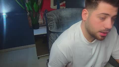 DaxGreer online show from April 8, 4:23 am