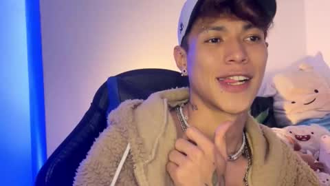 Snapshot of daxonreyy_ chatting on February 27, 4:56 am Daxon online show from February 27, 4:56 am