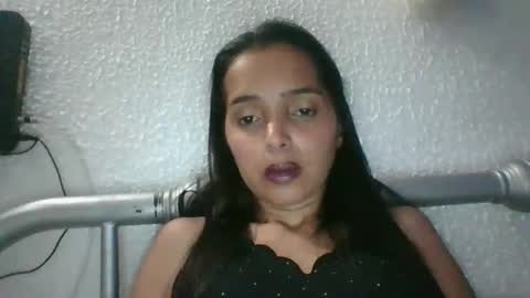 dayana_cruz online show from April 15, 3:57 am