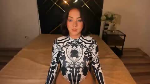 CALL ME DAYAN online show from March 4, 9:32 pm