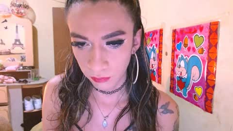 dayanna_01_ online show from April 9, 4:56 pm