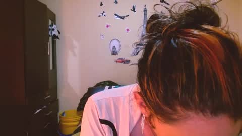 dayanna_01_ online show from April 17, 6:55 pm